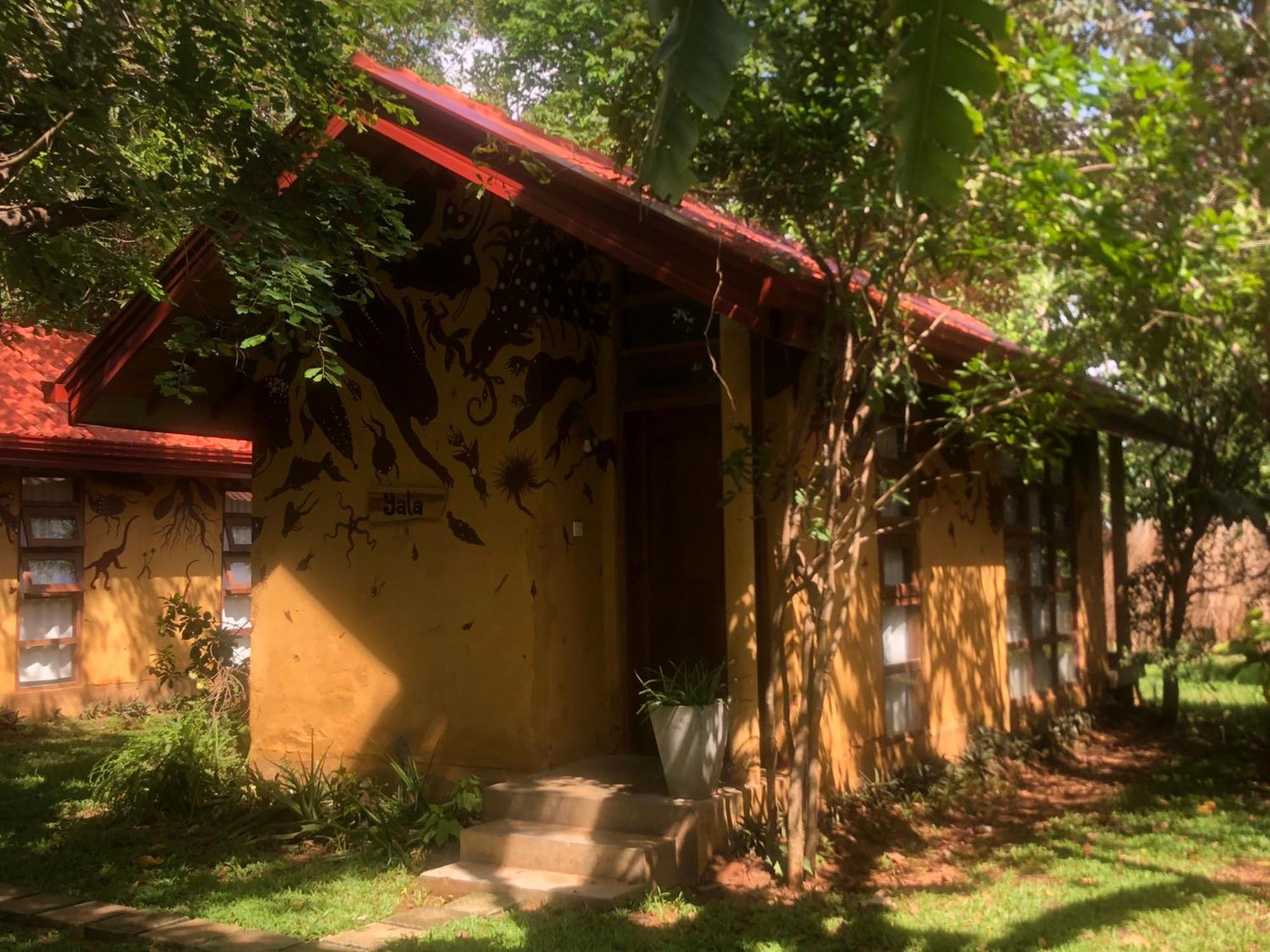 Sat Nam Village Hotel 锡吉里亚 外观 照片