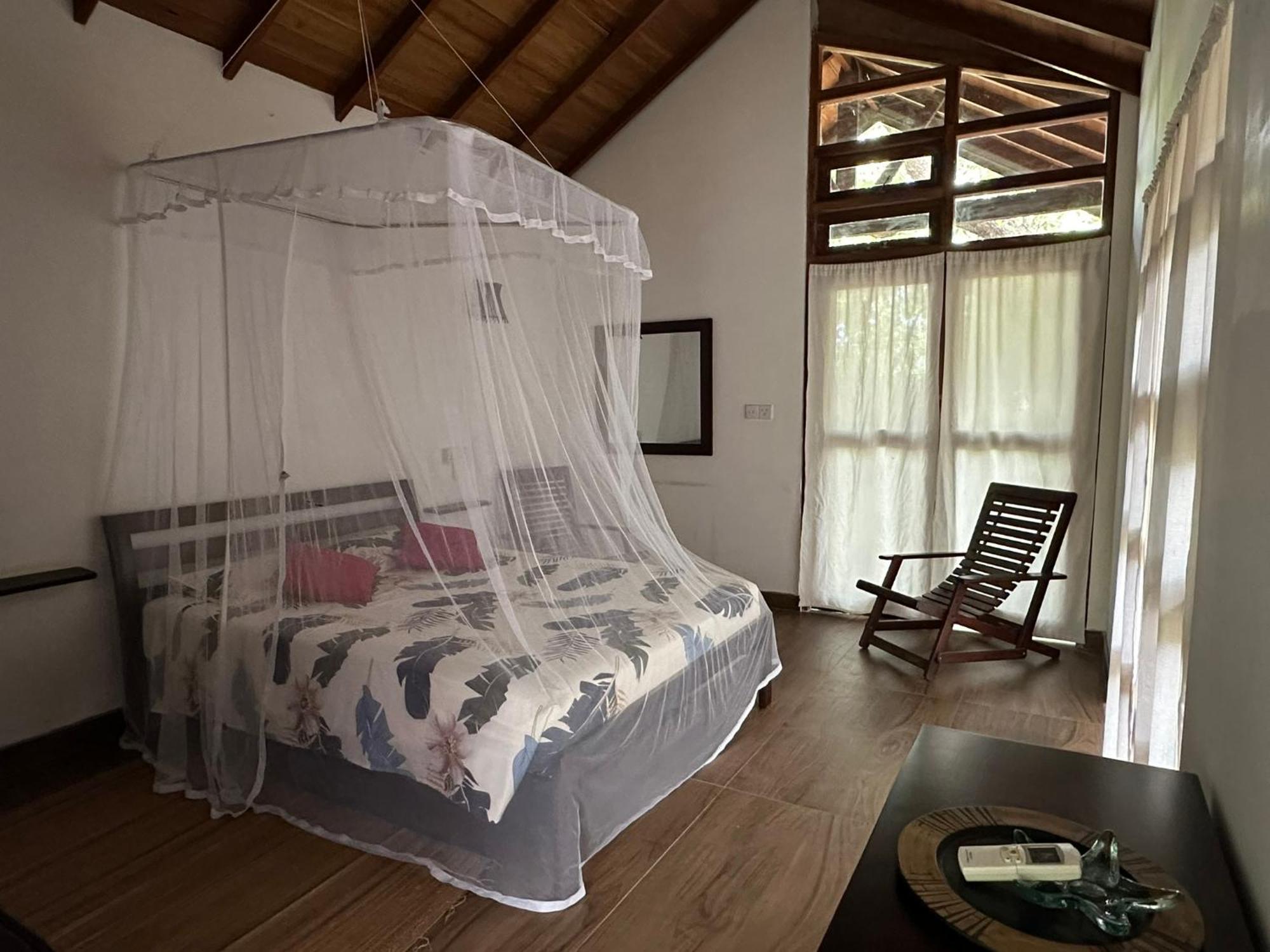 Sat Nam Village Hotel 锡吉里亚 外观 照片