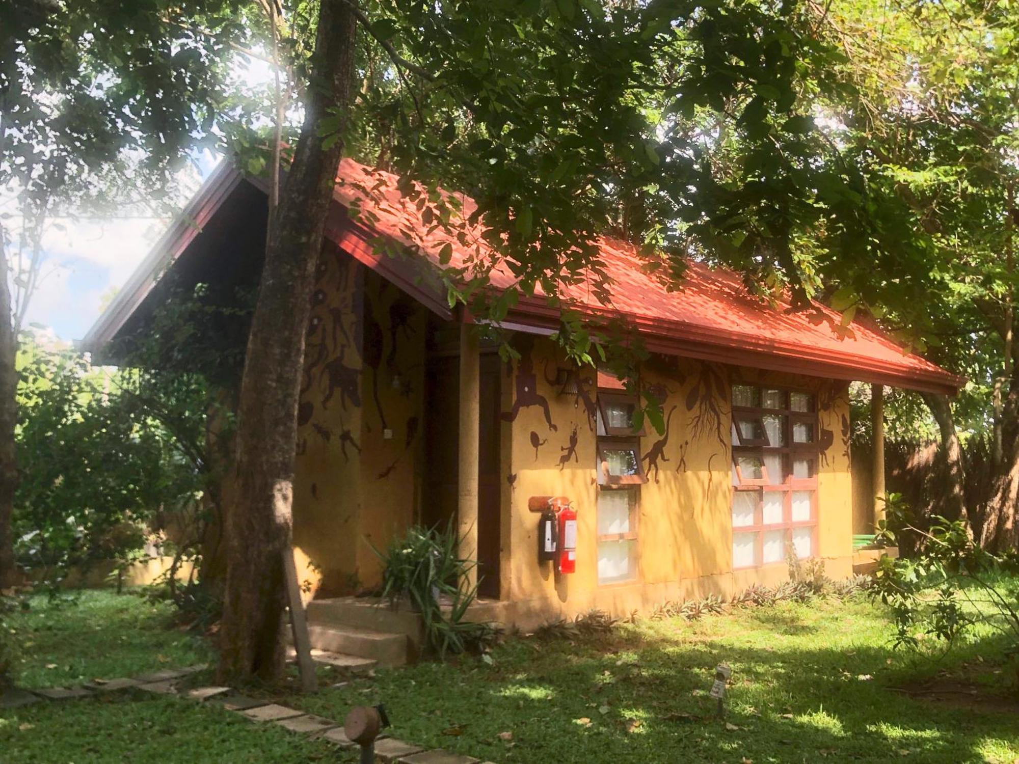 Sat Nam Village Hotel 锡吉里亚 外观 照片