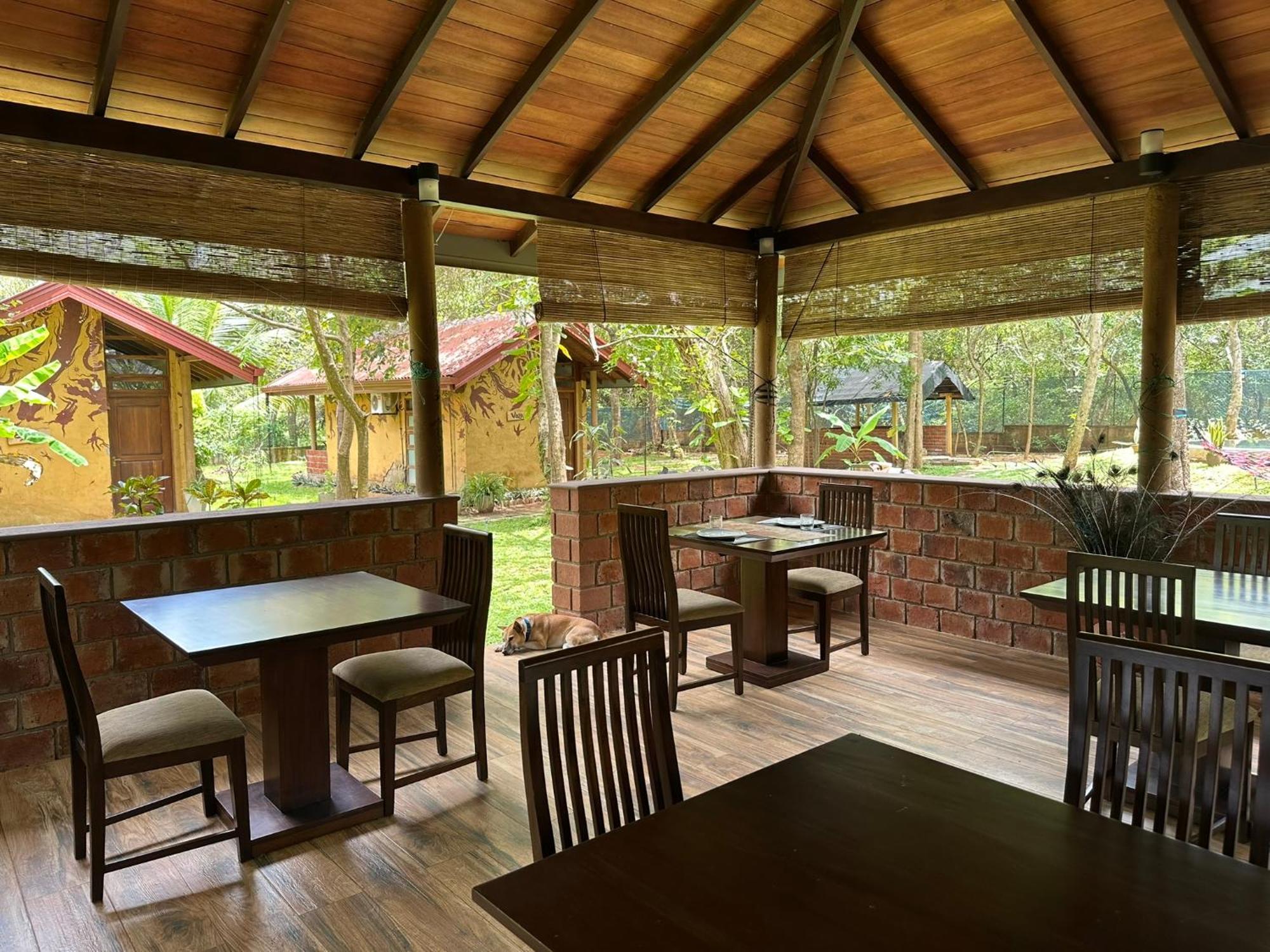 Sat Nam Village Hotel 锡吉里亚 外观 照片