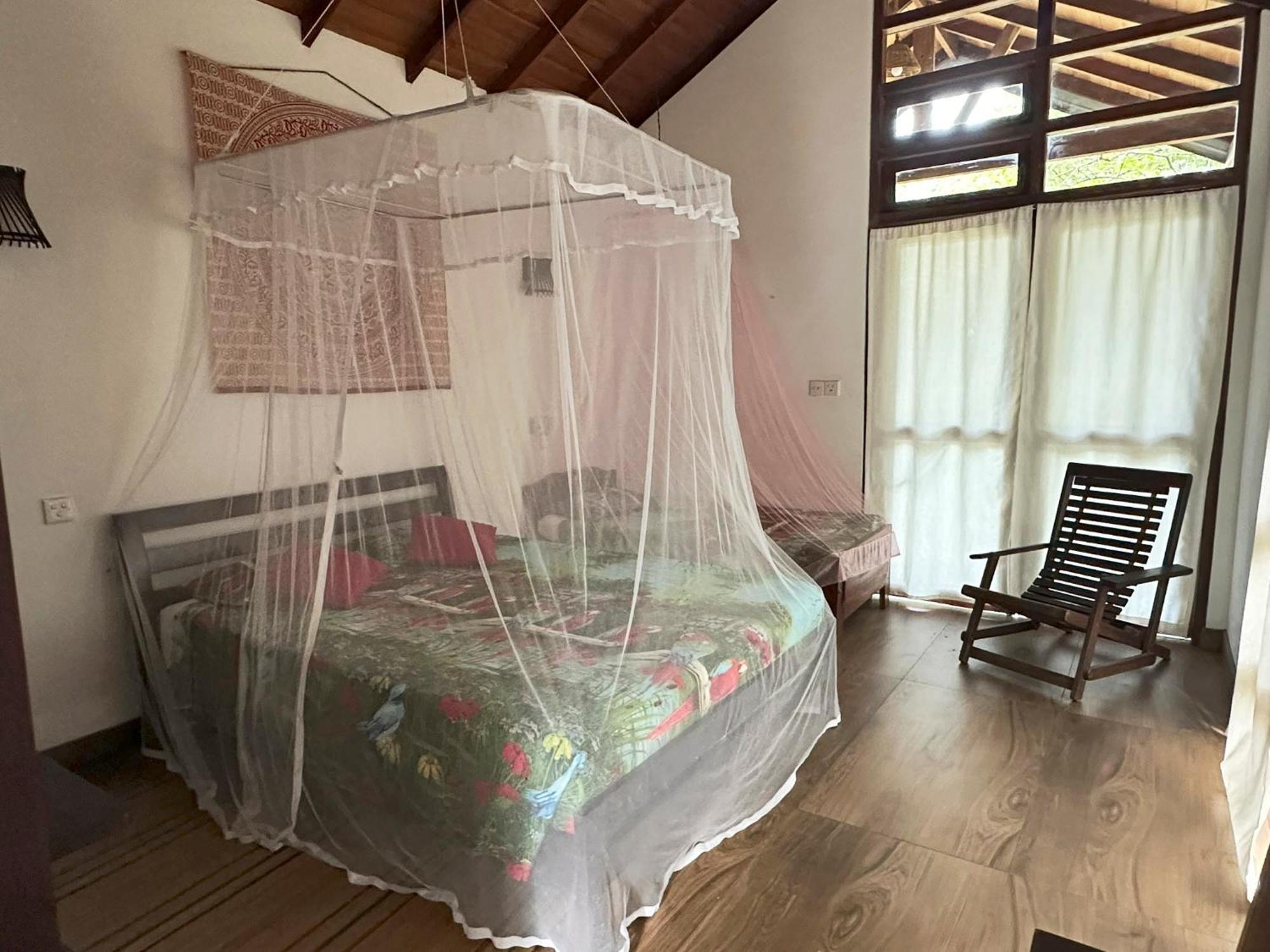Sat Nam Village Hotel 锡吉里亚 外观 照片