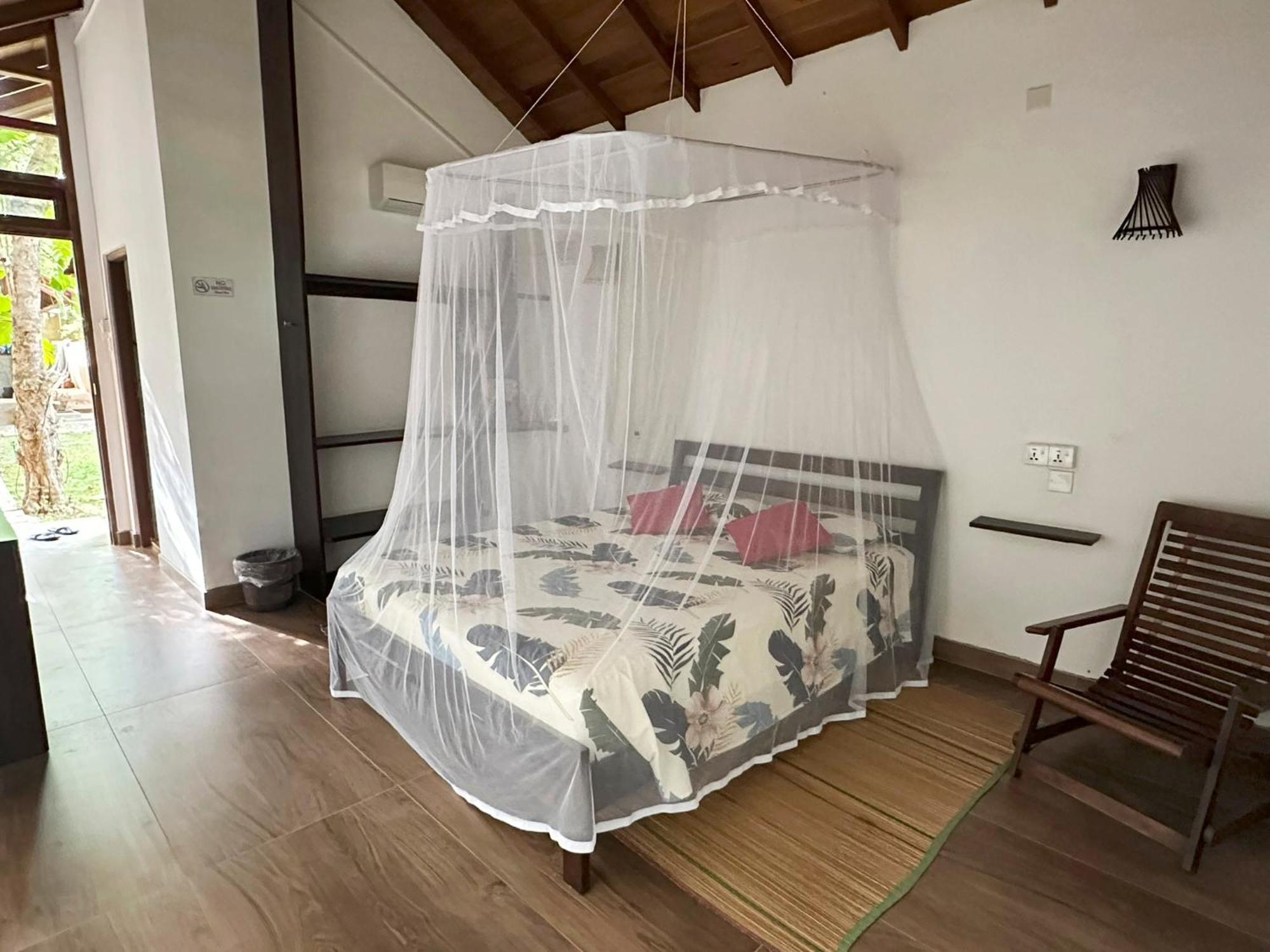 Sat Nam Village Hotel 锡吉里亚 外观 照片